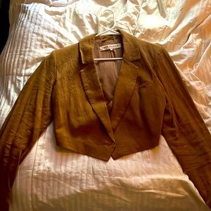 FREE PEOPLE coco cropped blazer in rich brown color. Only worn once. Runs big